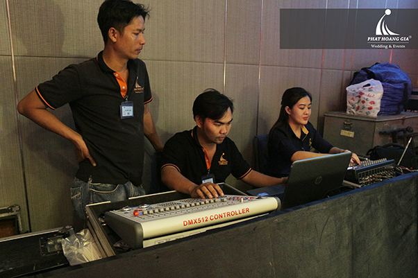 cung cấp âm thanh ánh sáng tiệc cưới