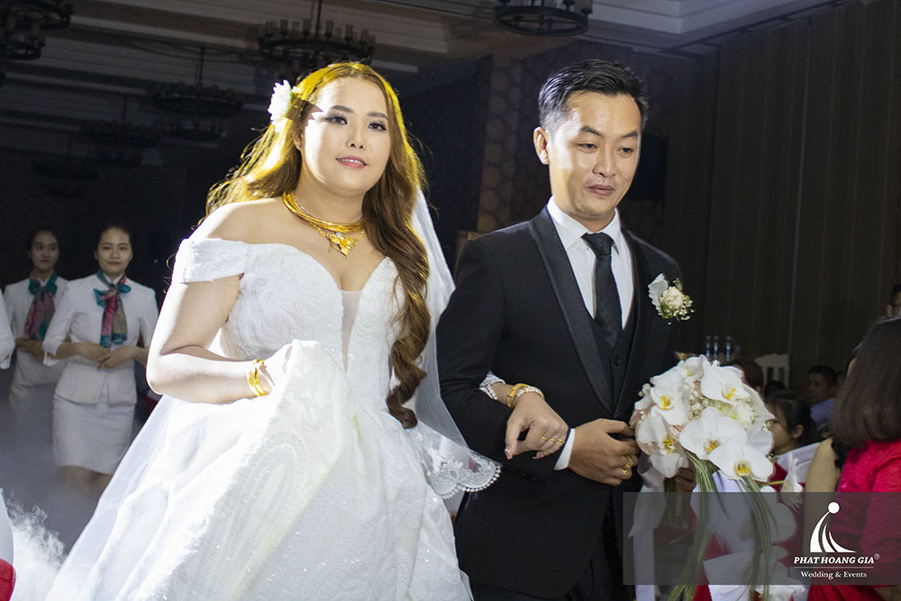 Trang trí tiệc cưới Phát Hoàng Gia