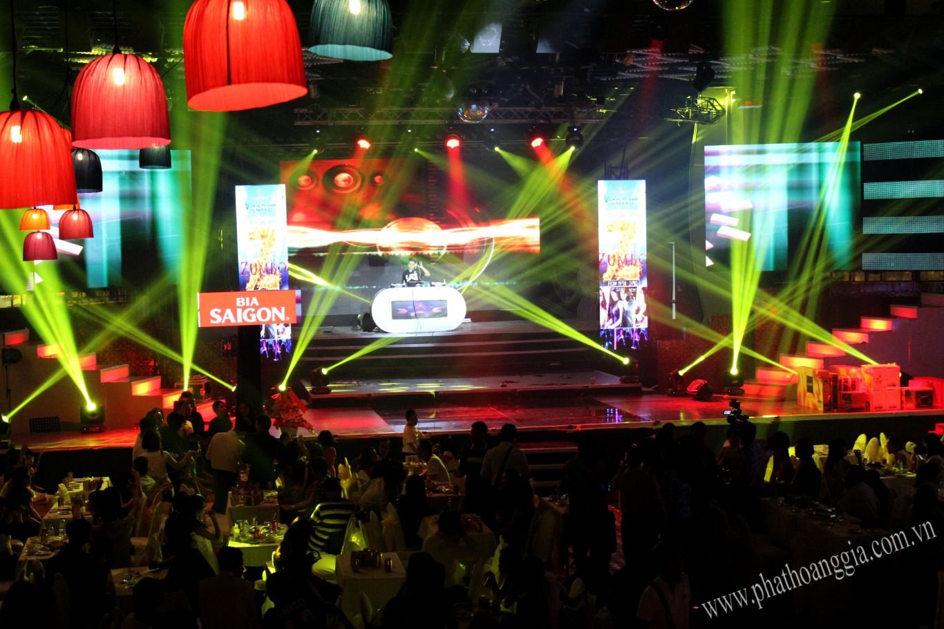 tổ chức liveshow ca nhạc