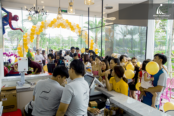 khai trương quán cafe bodyfriend