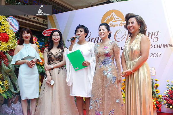 lễ khai trương Chi nhánh Himalaya Health 6