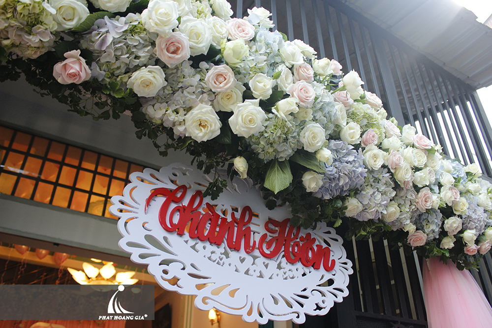 trang trí lễ gia tiên tông hồng 1