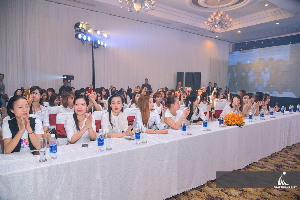 hội thảo ra mắt sản phẩm mới mỹ phẩm my miu 37