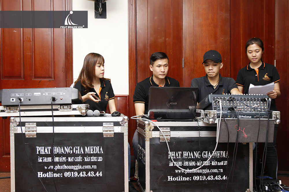 Vinh danh doanh nhân xuất sắc khánh hà beauty 28