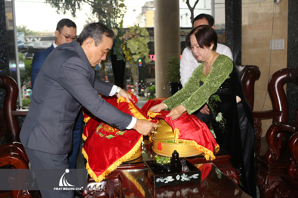 trang trí lễ gia tiên 8