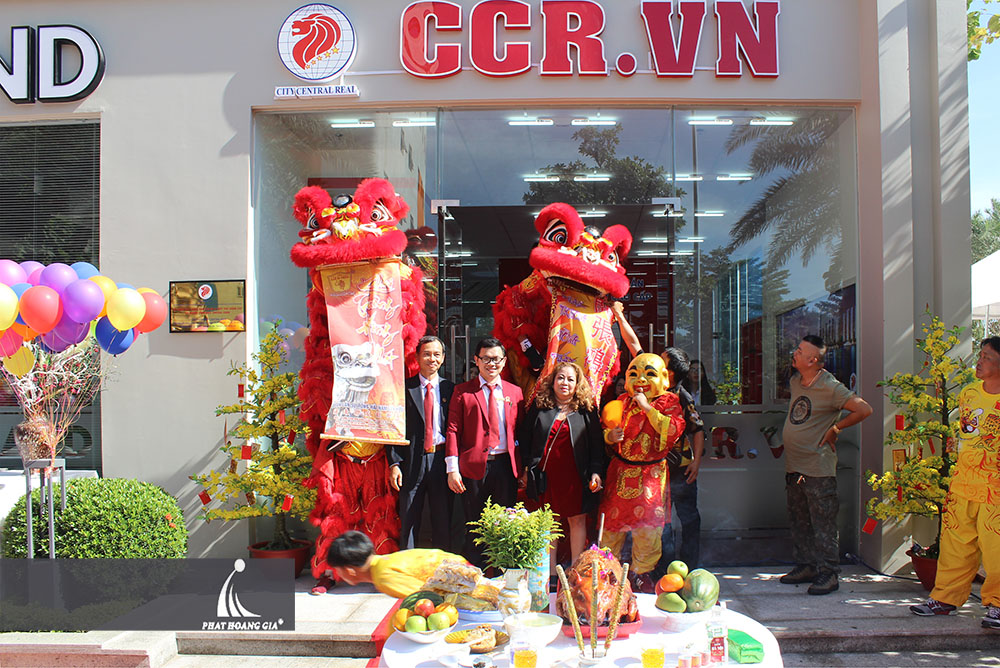 khai trương công ty bất động sản ccr 20