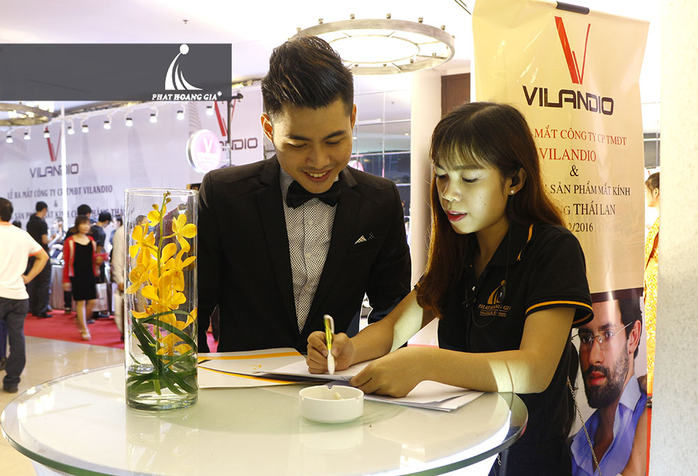 lễ ra mắt công ty mắt kính vilandio 32