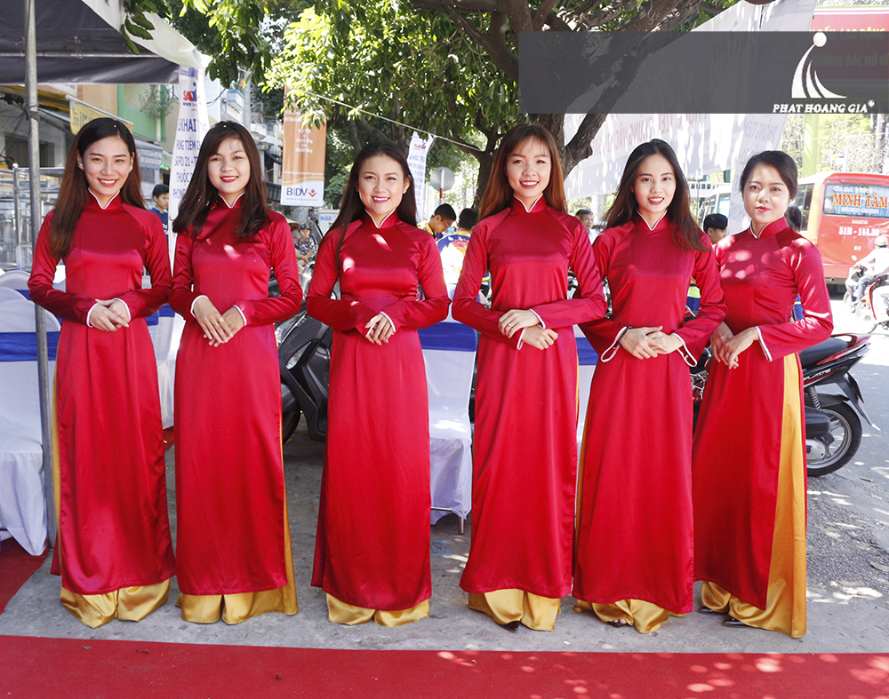 khai trương phòng tiêm chủng safpo 15