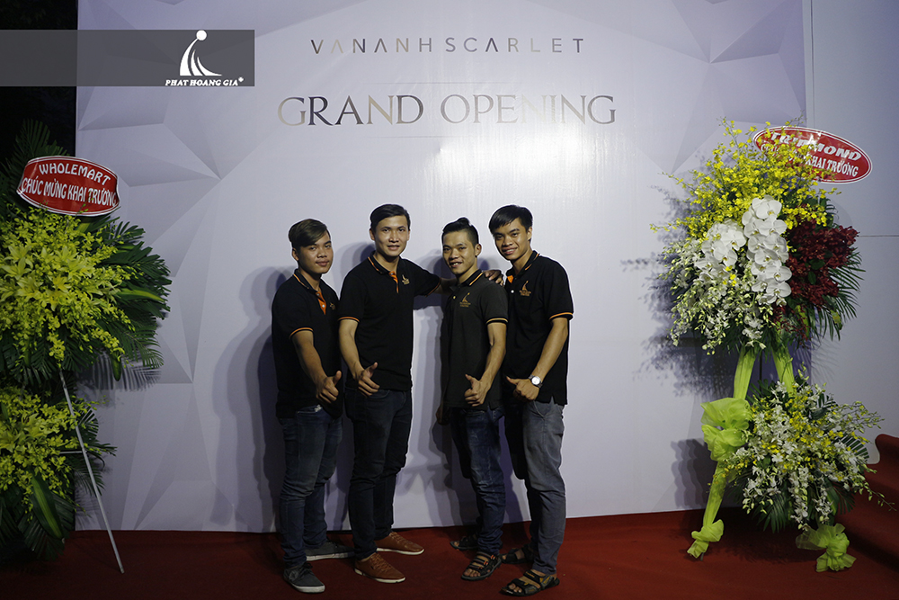 khai trương cửa hàng Vân Anh Scarlet 10