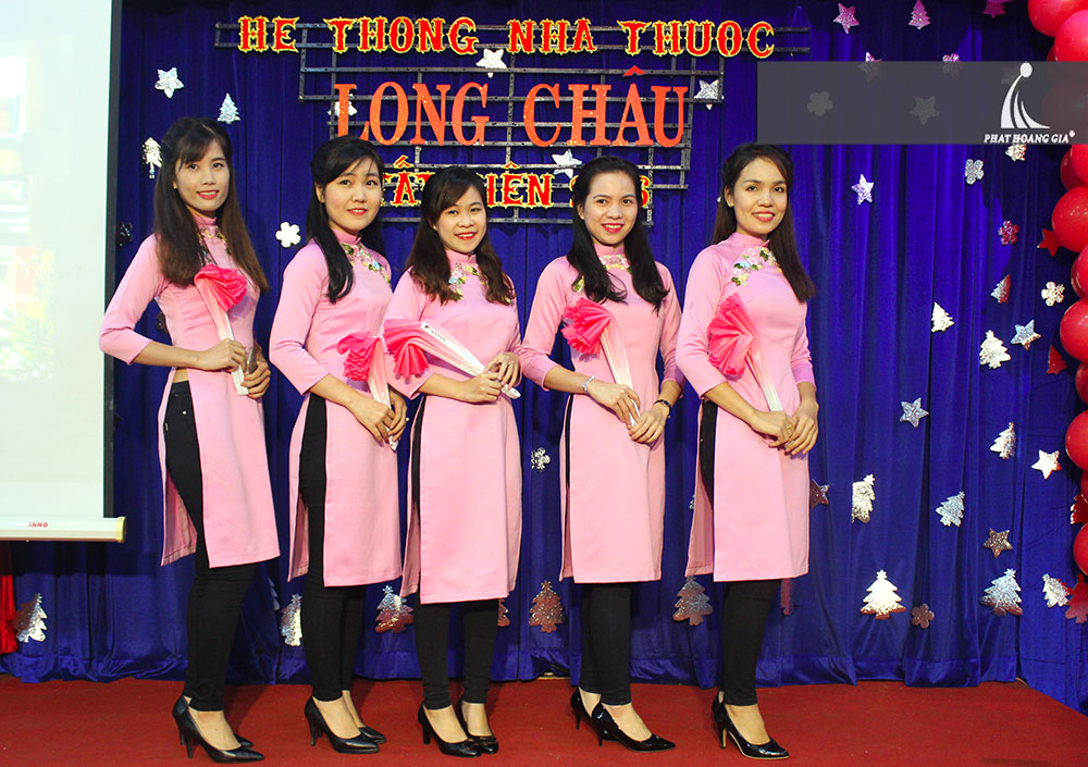 tất niên hệ thống nhà thuốc long châu 2