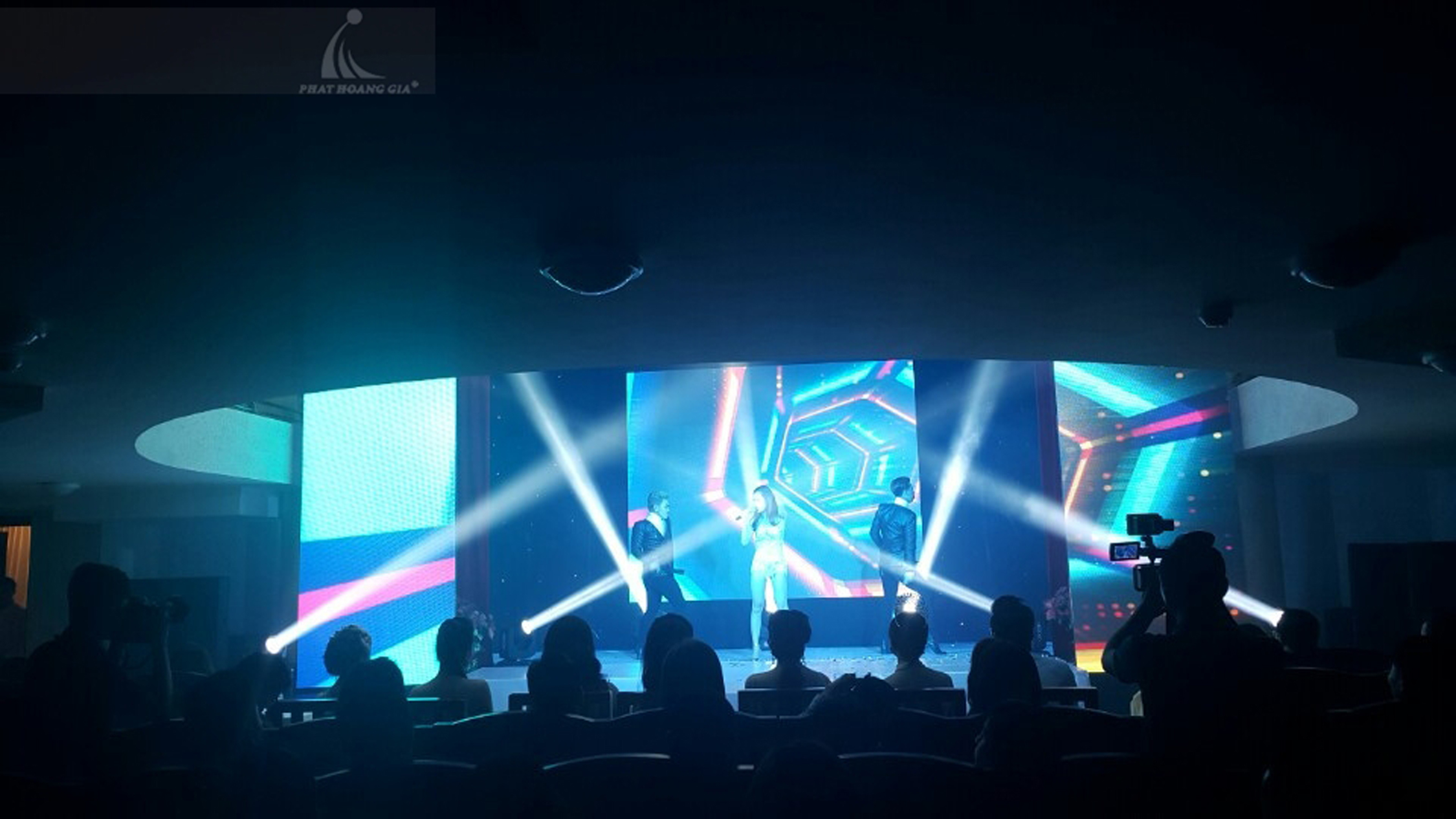 gala cuộc thi người đẹp tỏa sáng 2016