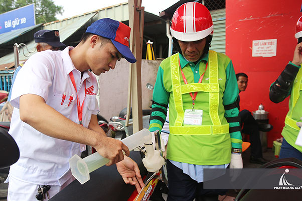 thi lái xe cùng head honda quang khánh 9