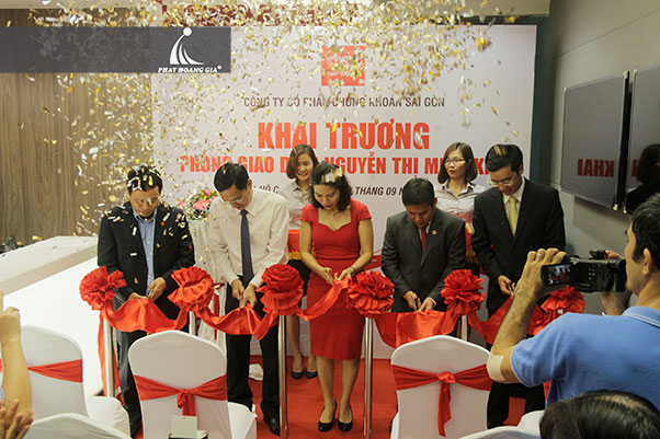 khai trương pgd chứng khoán ssi 06