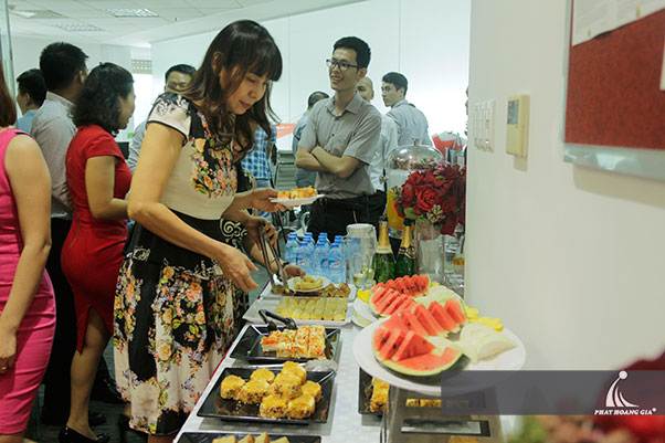 khai trương pgd chứng khoán ssi 10