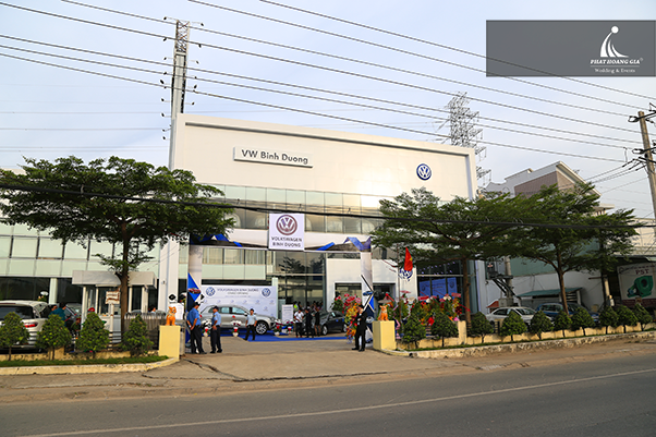 khai trương showroom ô tô Volkswagen 01