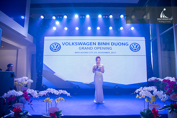 khai trương showroom ô tô Volkswagen 10