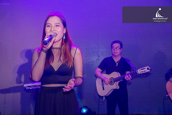 khai trương showroom ô tô Volkswagen 014