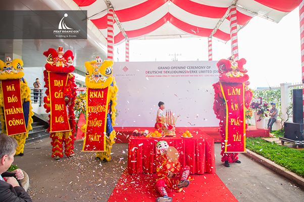 Lễ khánh thành nhà máy May mặc Đức 10