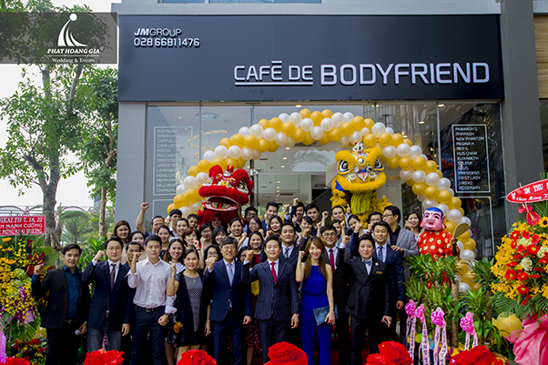 KHAI TRƯƠNG QUÁN CAFE DE BODYFRIEND 3