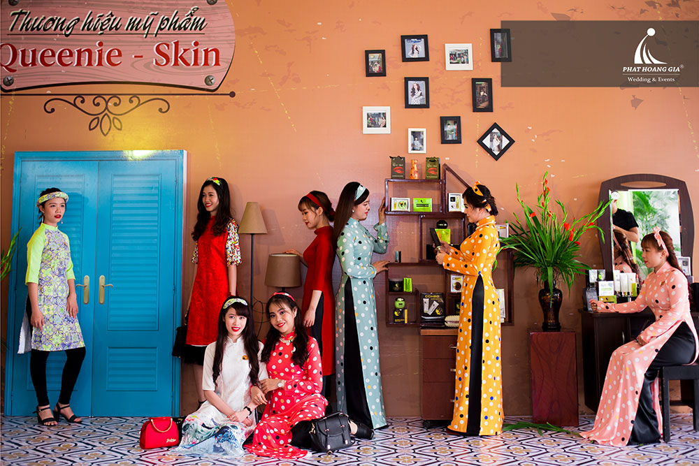 Kỷ niệm 1 năm thành lập công ty Mỹ phẩm Queenie – Skin 5