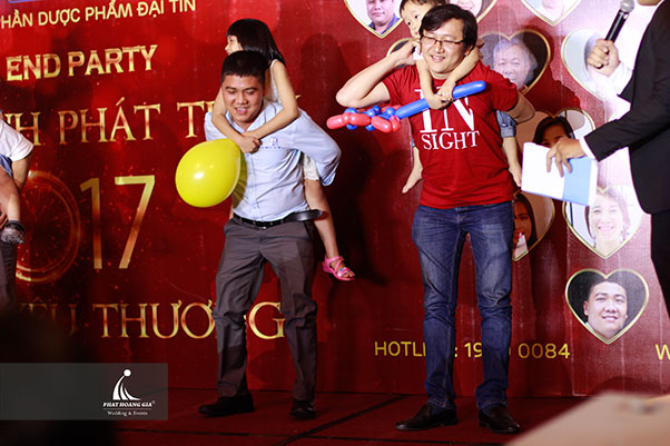 tất niên công ty dược đại tín 9
