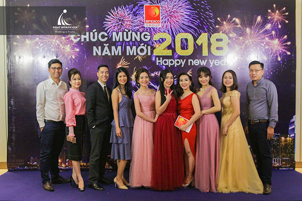 tất niên bitexco 1