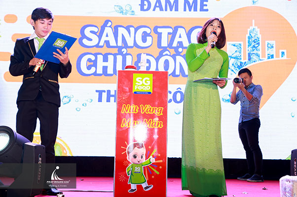 tất niên công ty sài gòn food 21