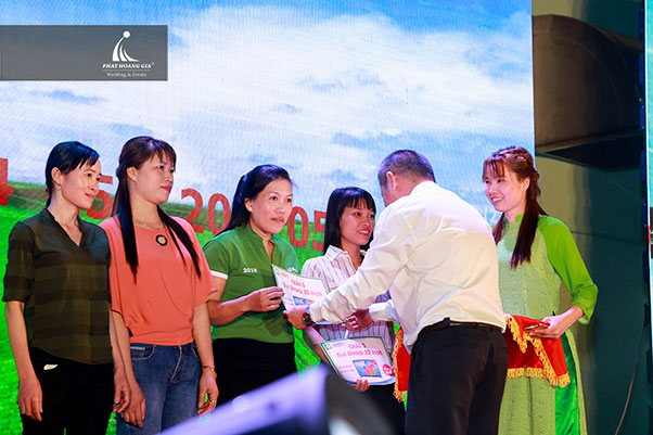 tất niên công ty sài gòn food 24