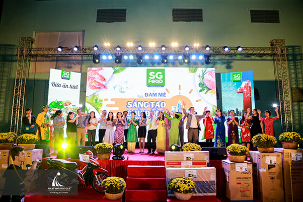 tất niên công ty sài gòn food 30