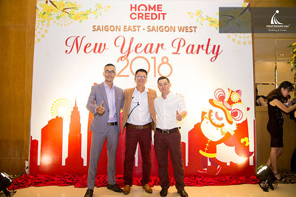 tân niên homcredit