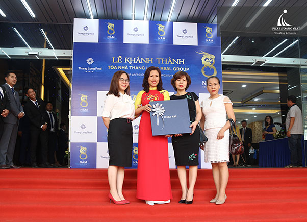 khai trương tòa nhà thăng long