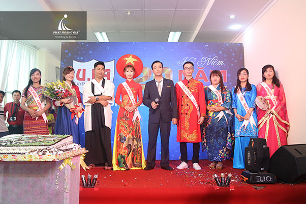 kỷ niệm 20 năm thành lập công ty Uyên Phát