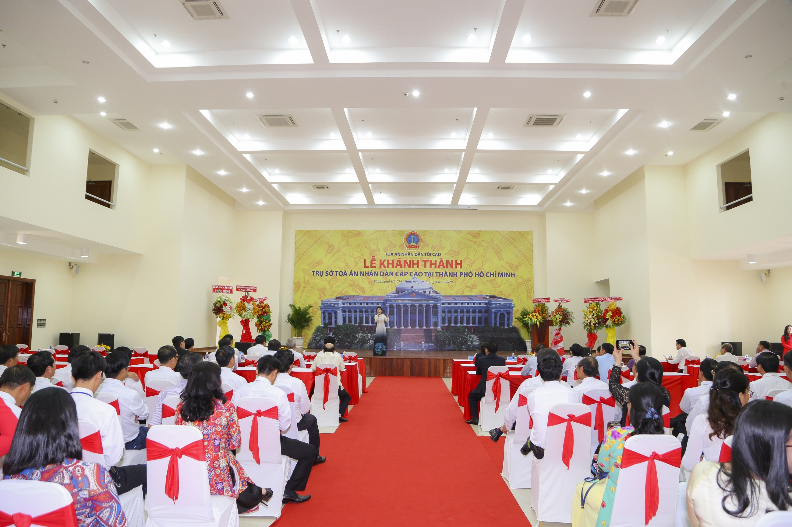 chụp ảnh sự kiện