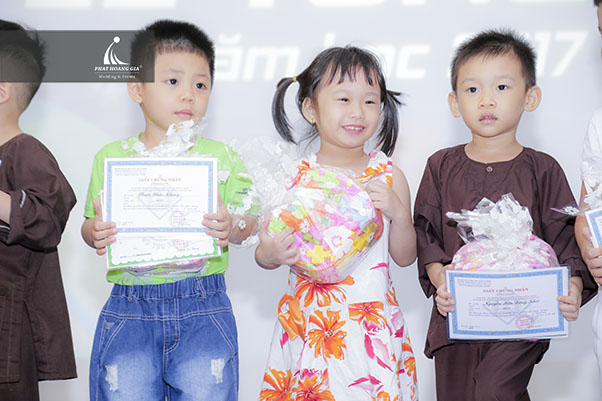 Lễ tổng kết năm học 2018 - Trường mầm non Vũ Trụ Xanh
