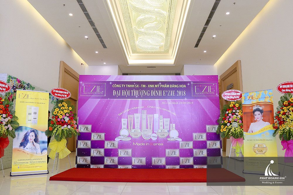 Tri ân khách hàng - Đại hội thượng đỉnh E'zie 2018