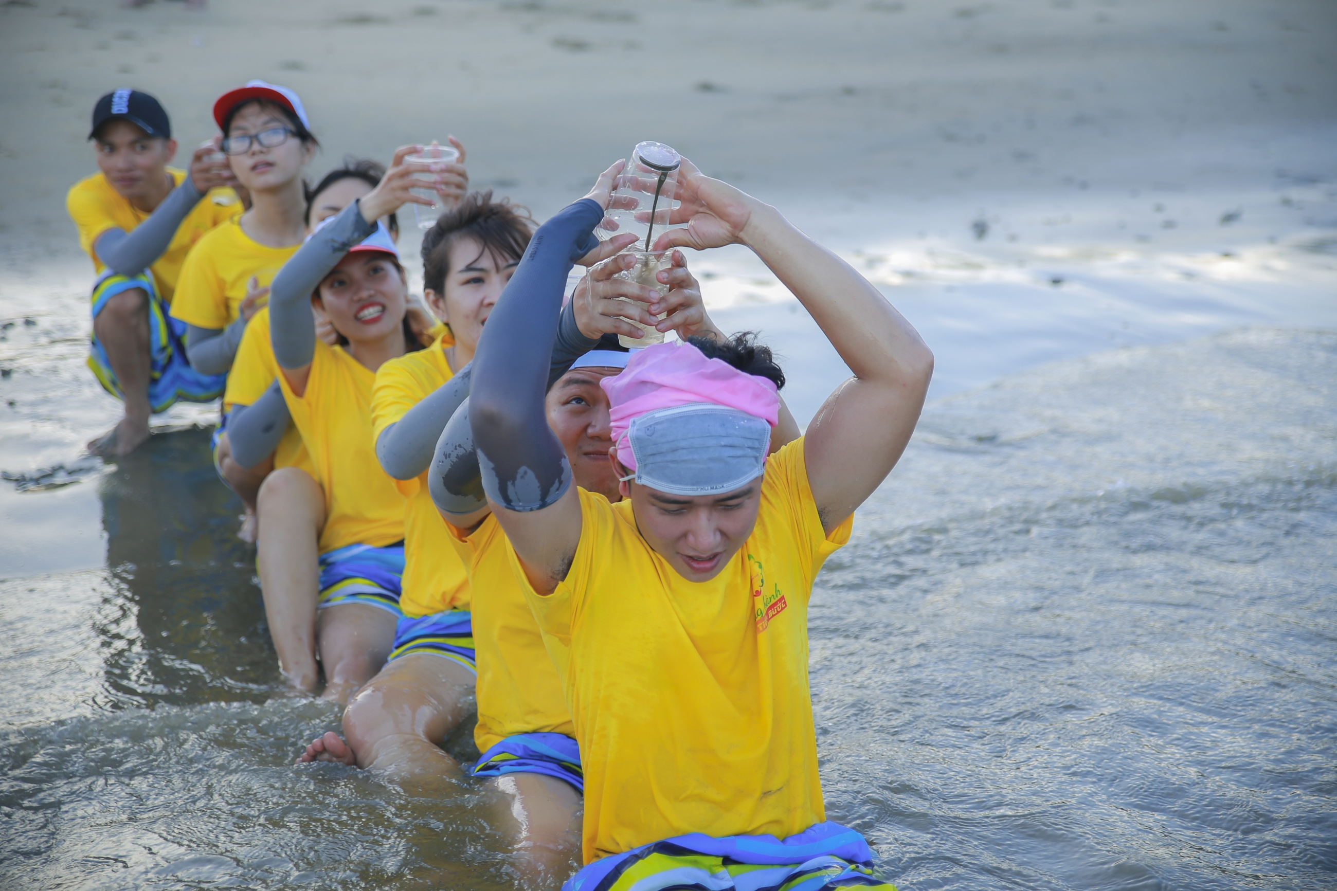 Phát Hoàng Gia TEambuilding - 6 years 1 way