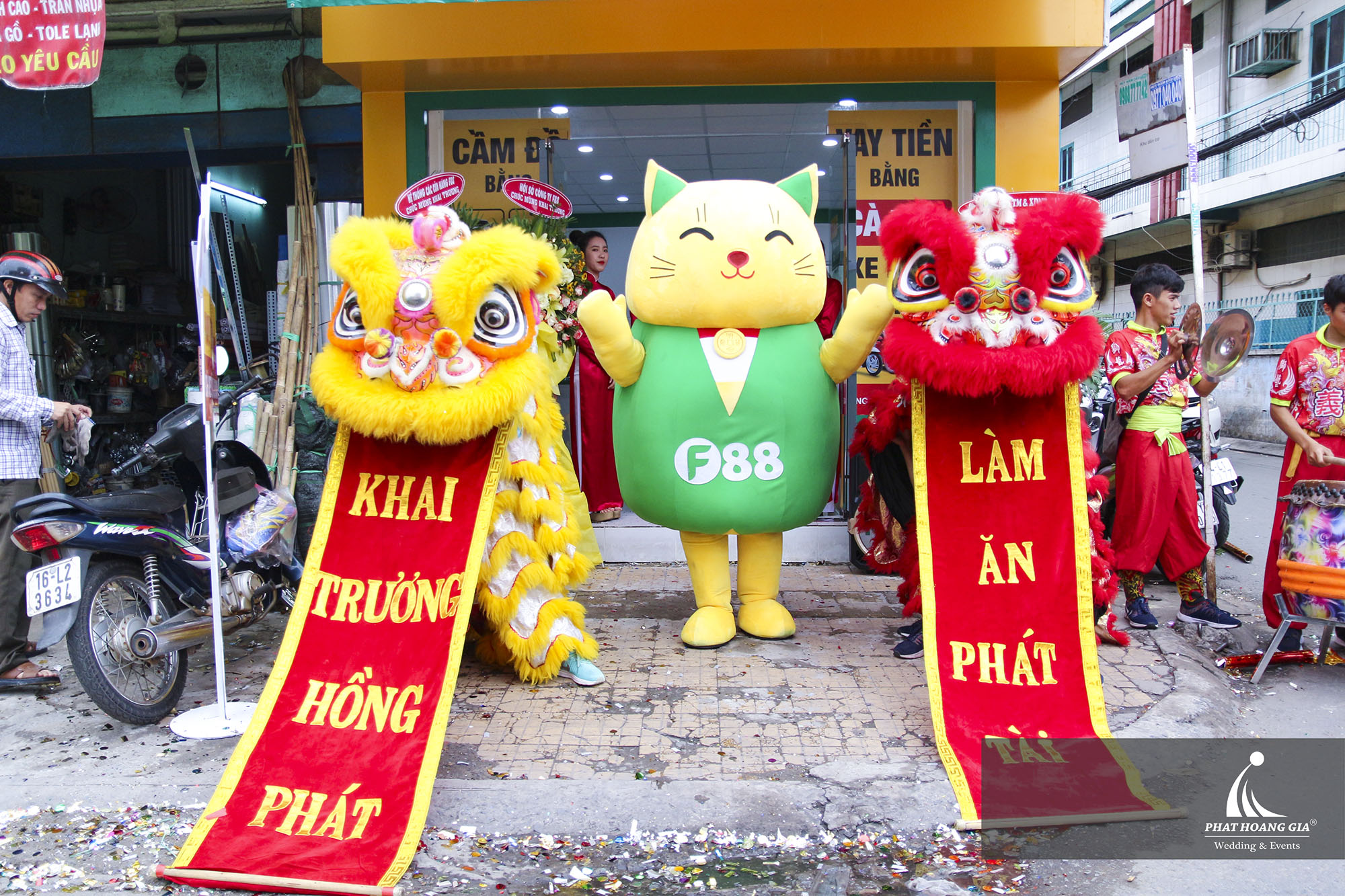Roadshow xe đạp khai trương cửa hàng F88 CN Lạc Long Quân 