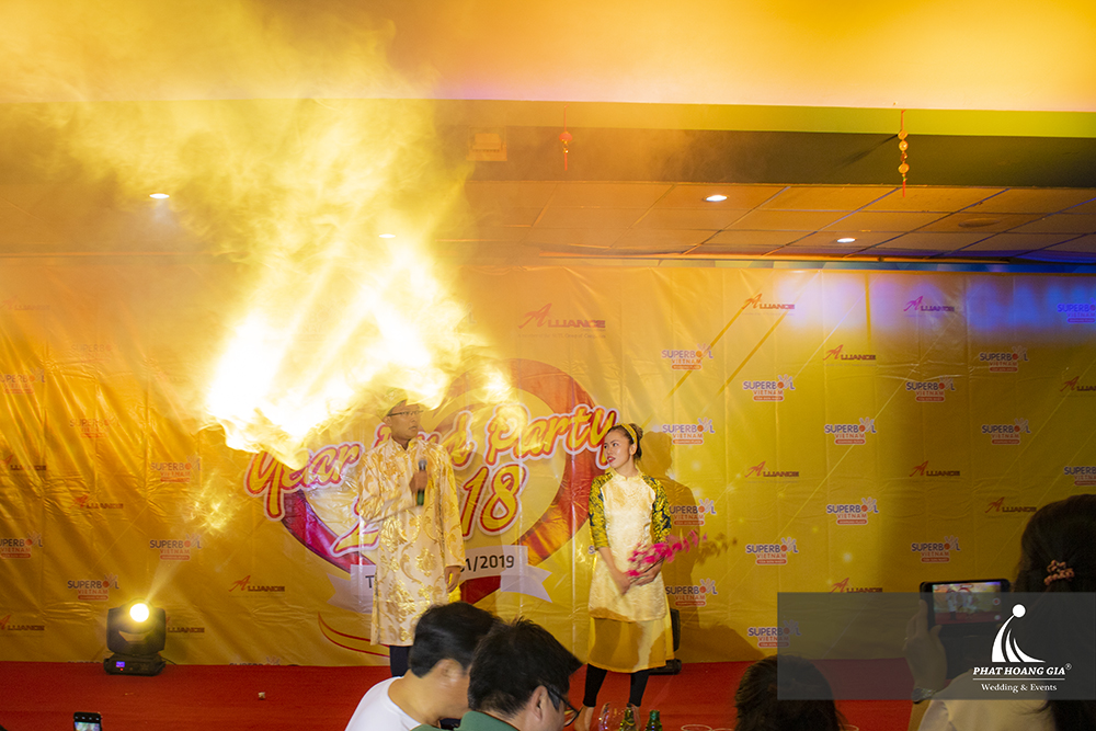 YEAR END PARTY 2018 SUPERBOWL VIETNAM
