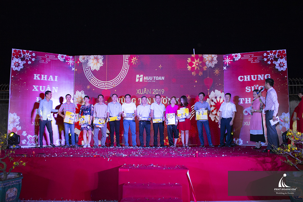 Year end party Công ty TNHH Hữu Toàn 
