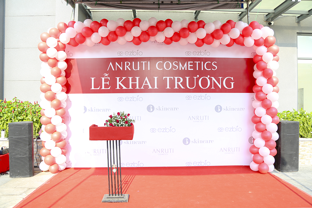 Lễ khai trương thương hiệu Anruti Cosmetic