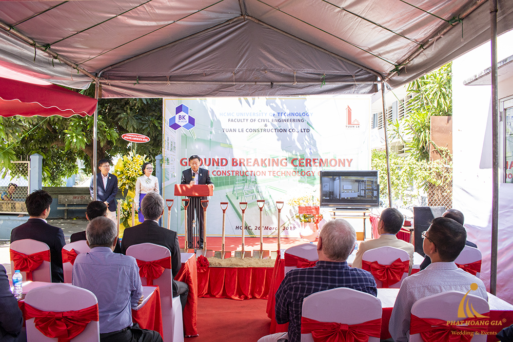 Lễ khởi công cải tạo phòng thí nghiệm khoa KT tài nguyên nước