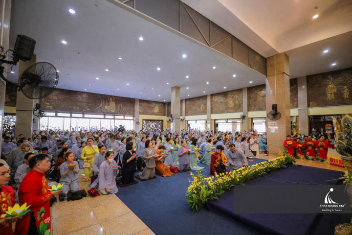 NGÀY PHÁP HOA NHIỆM MÀU