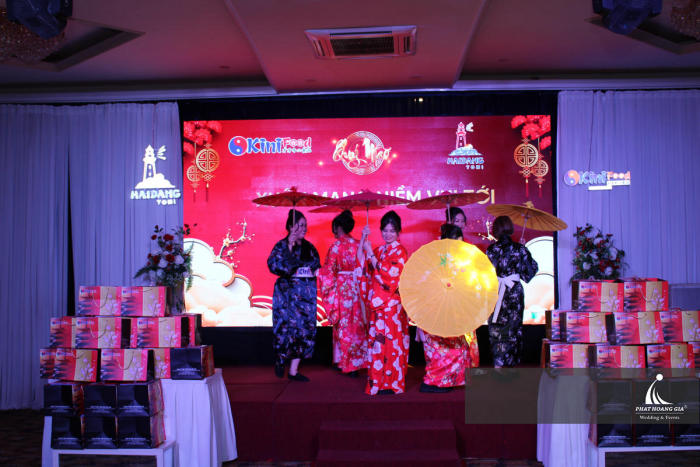 YEAR END PARTY 2022