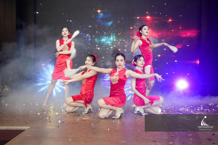 khai trương