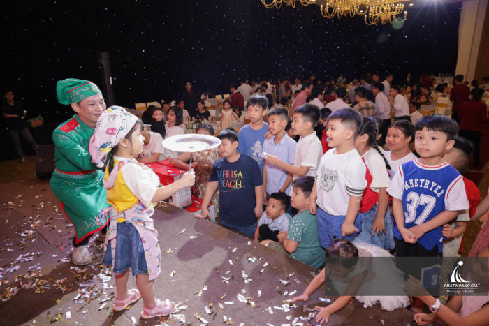 Tất niên