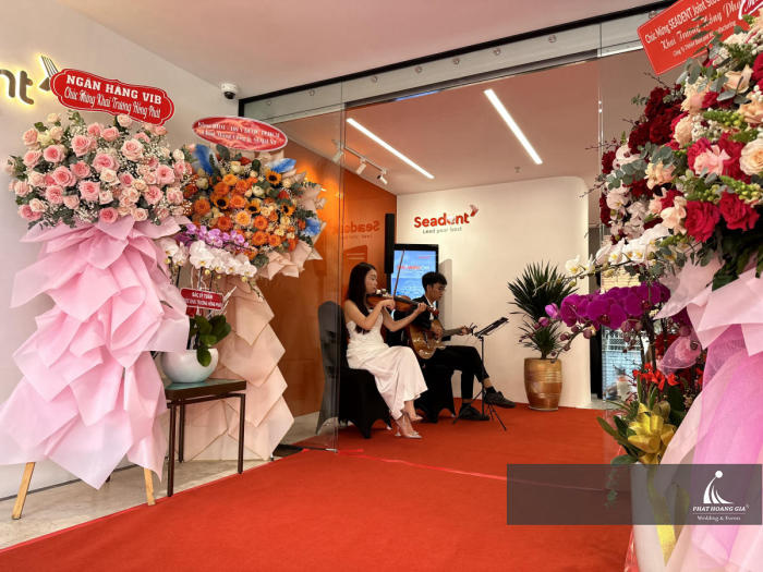 khai trương showroom