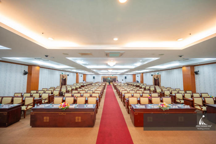 diễn đàn phát triển kinh tế