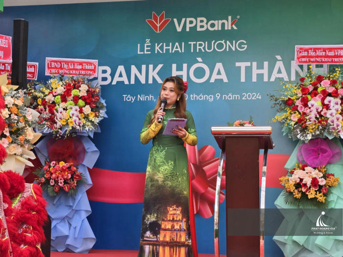 khai truong vp bank