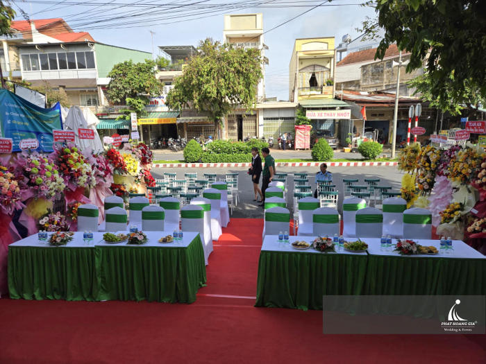 khai truong vp bank