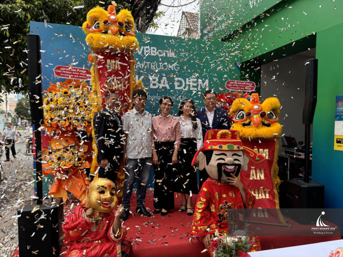 khai trương ngân hàng VP bank